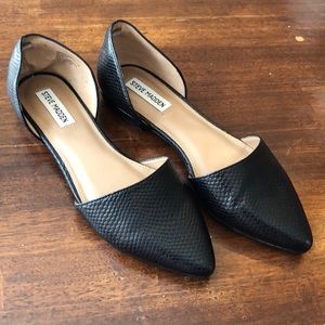 Steve Madden black flats